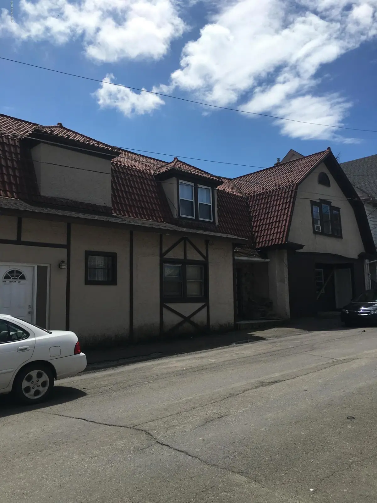 404 W HEMLOCK Street, Hazleton in Hazleton