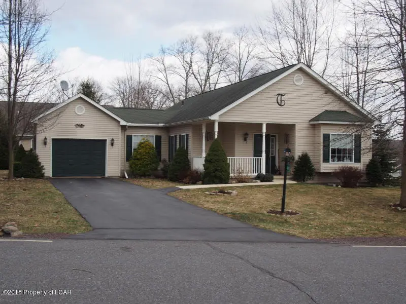 407 Pin Oak Drive, White Haven in White Haven