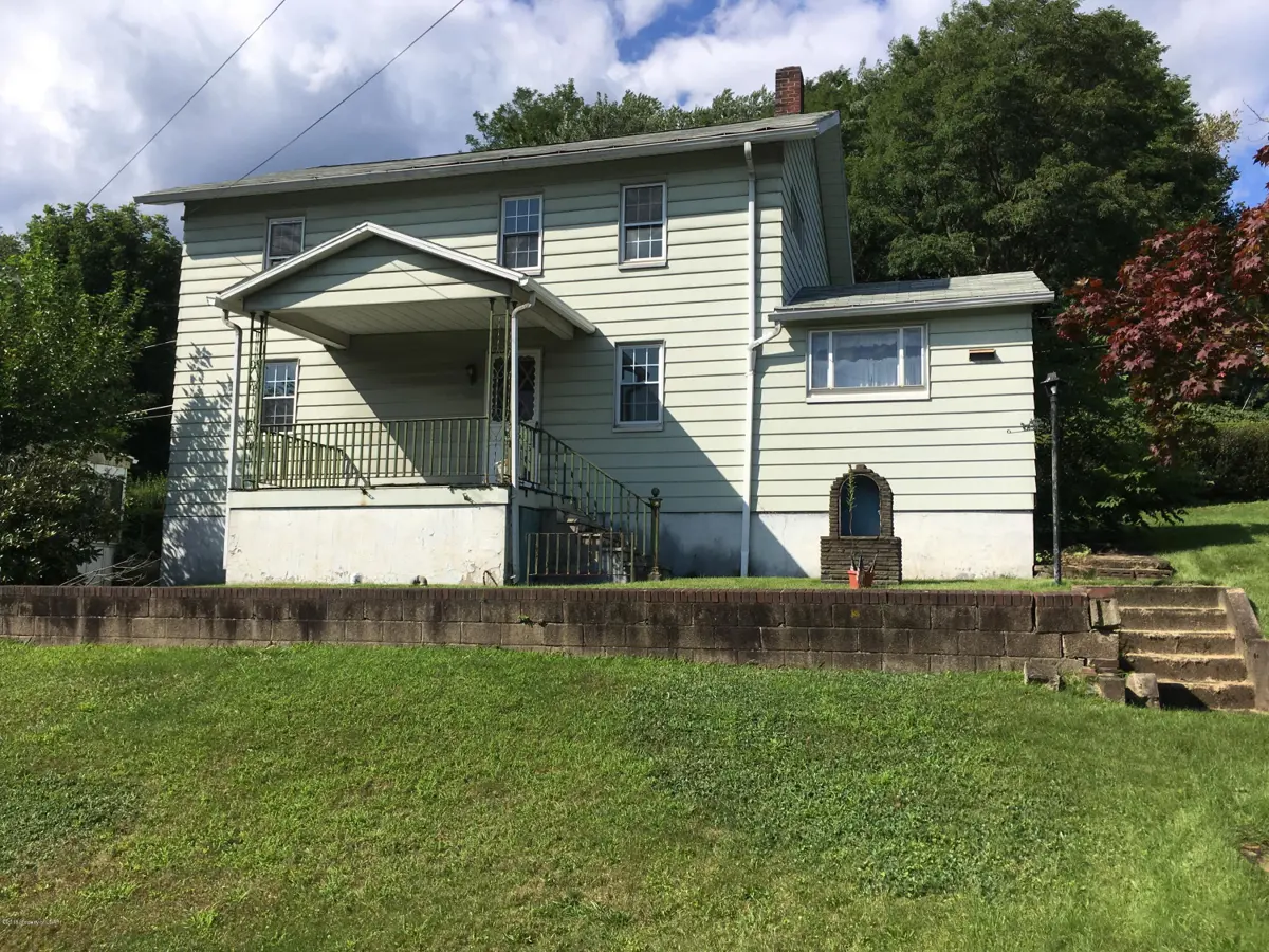 381 E Poplar Street, Nanticoke in Nanticoke