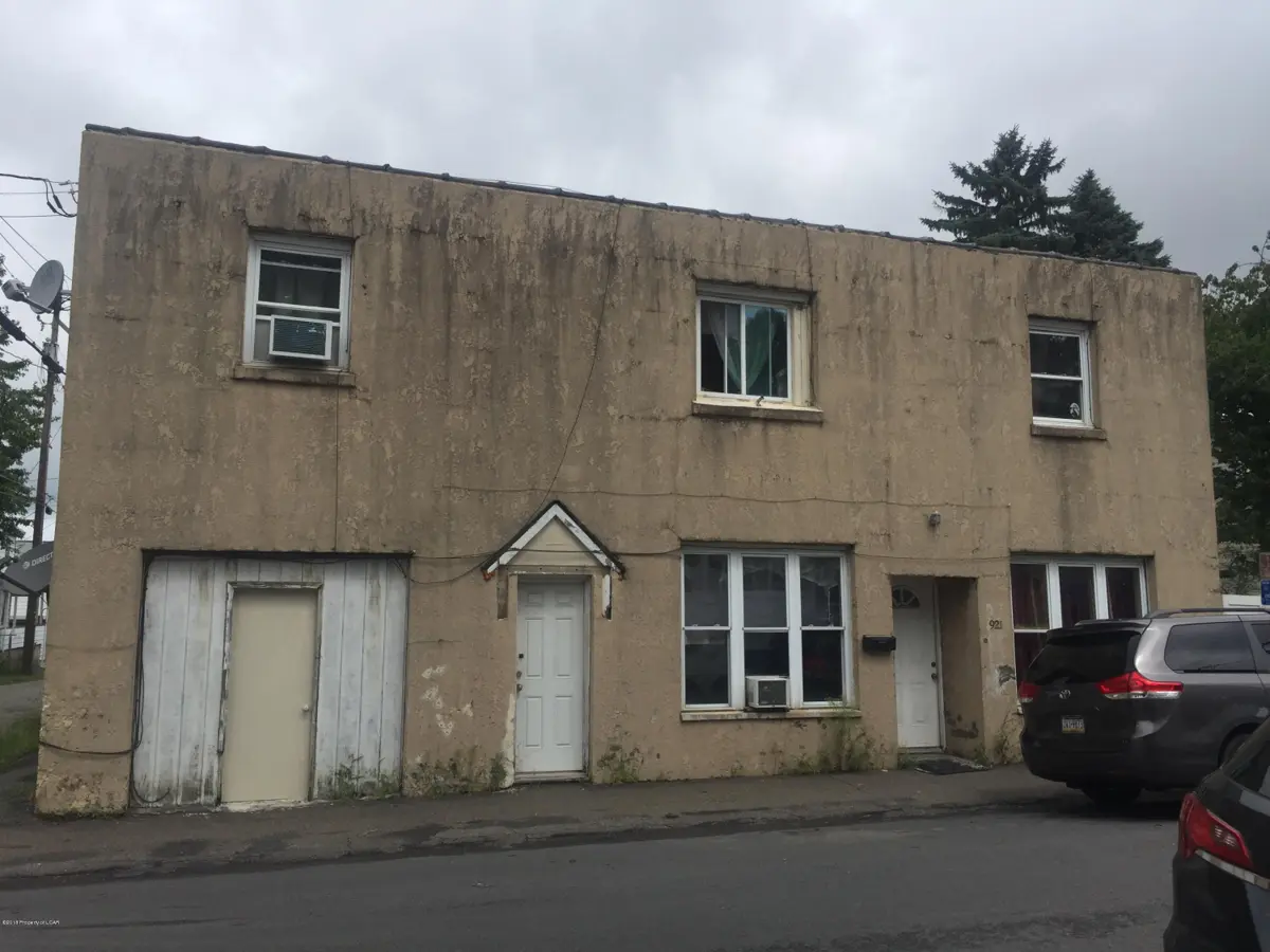 921 W 4th Street, Hazleton in Hazleton