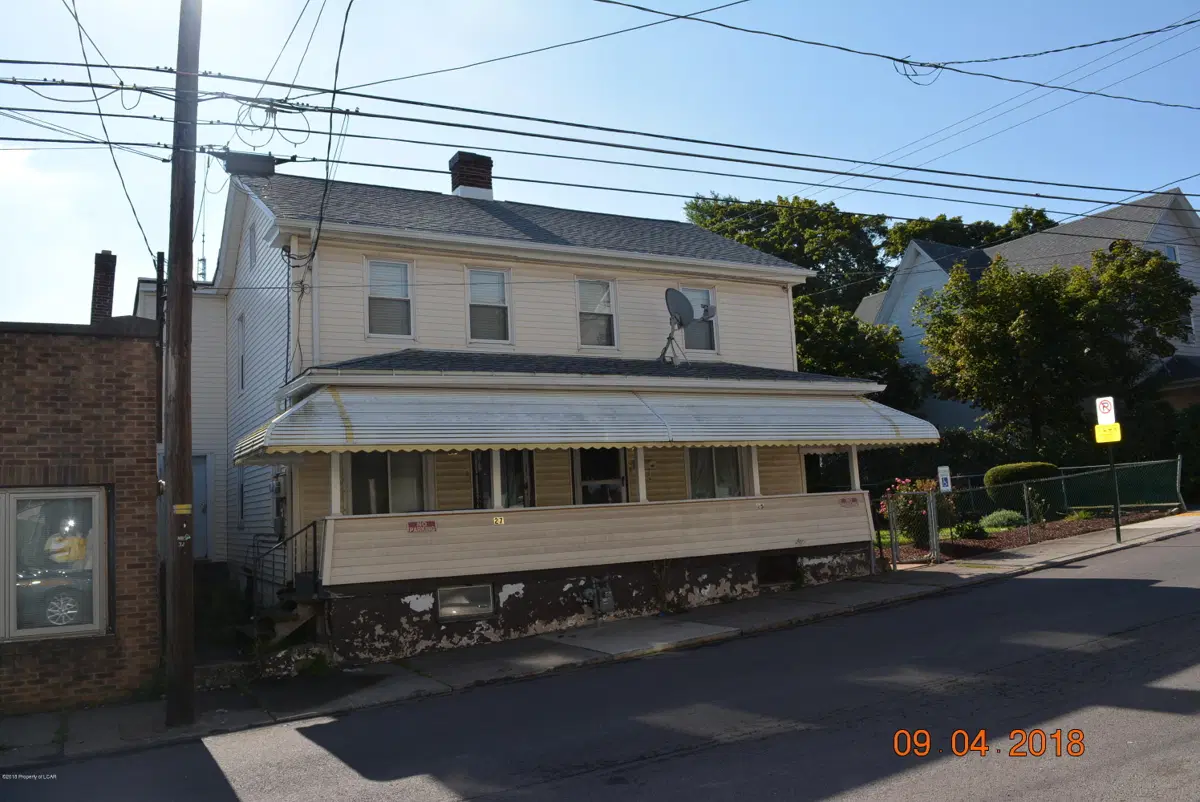 25 N Poplar Street, Hazleton in Hazleton