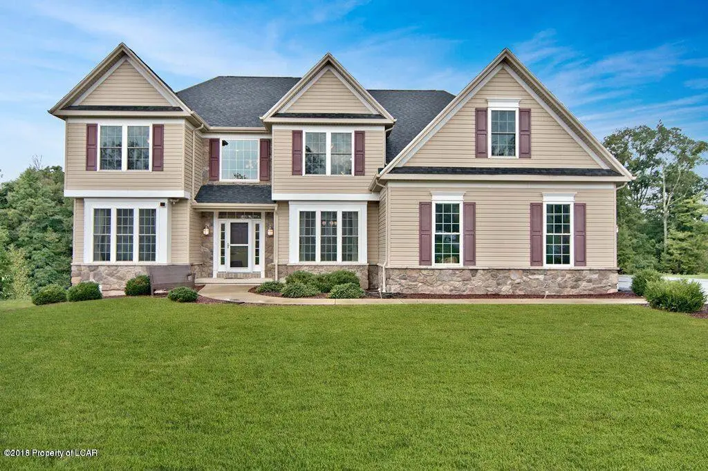 1098 Woodberry Drive, Mountain Top in Mountain Top