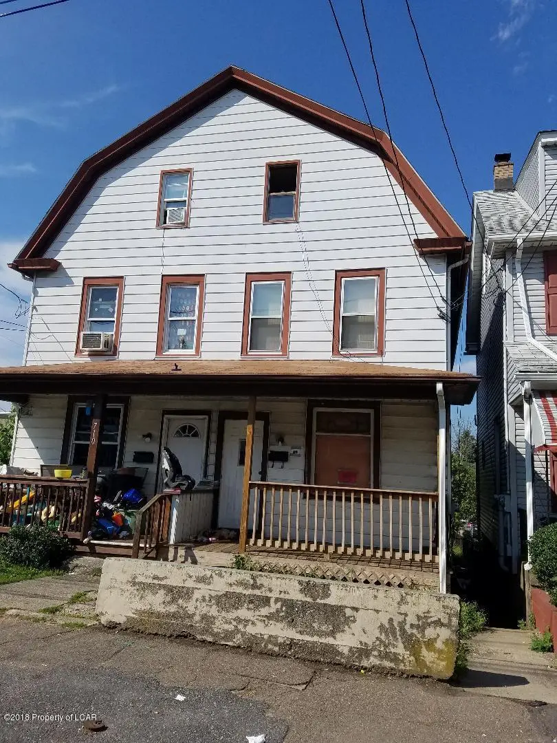 712 N Locust Street, Hazleton in Hazleton