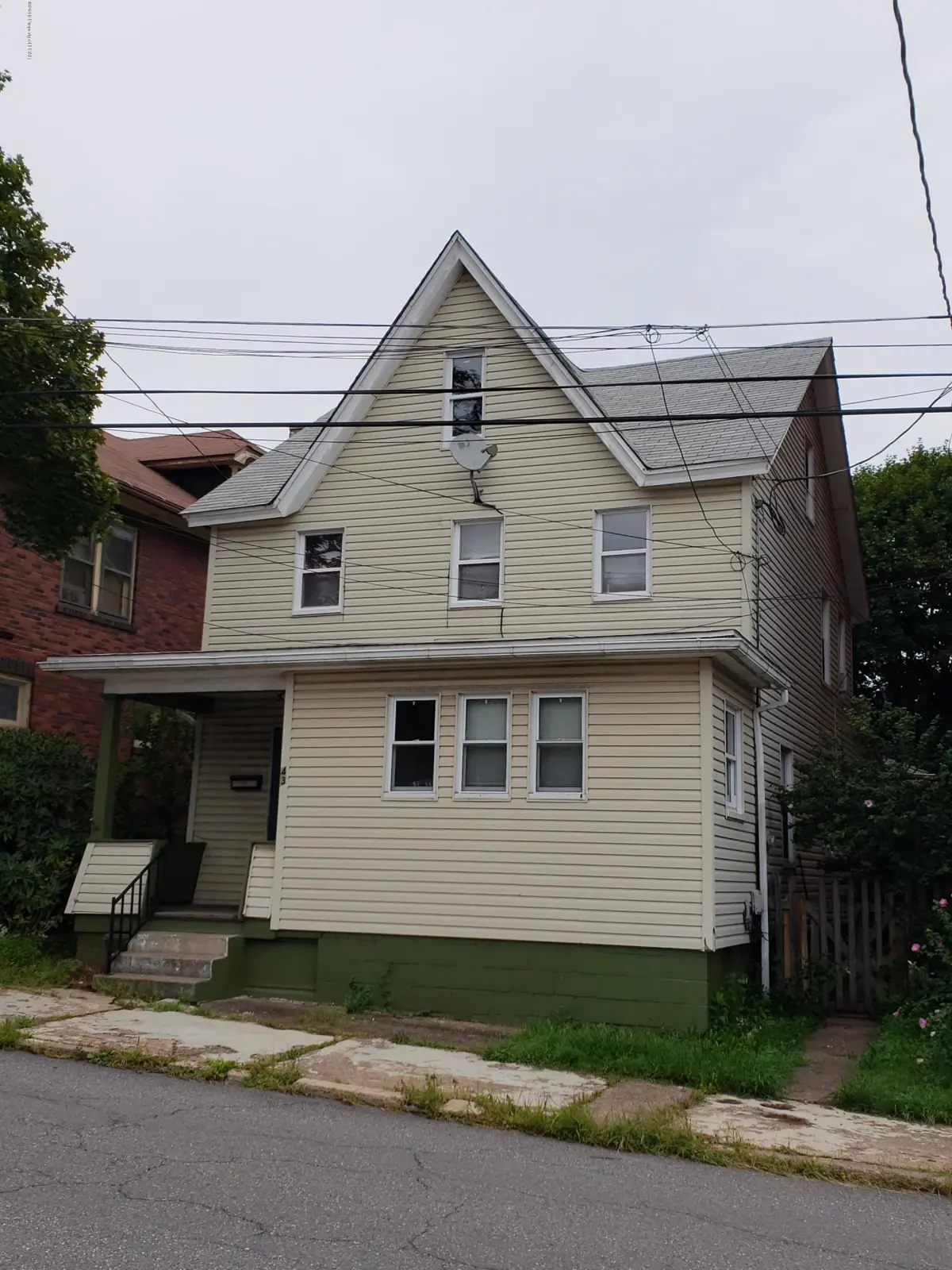 43 Carbon Street, Weatherly in Weatherly