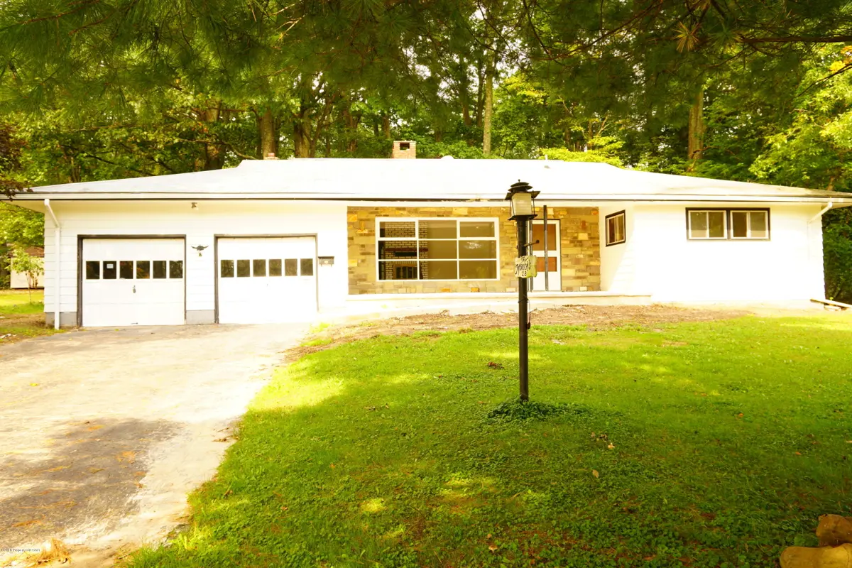 28 Garden Avenue, Mountain Top in Mountain Top