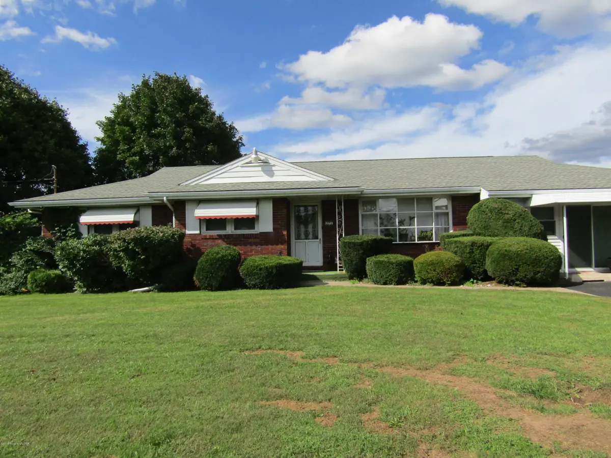 271 W Butler Drive, Drums in Drums