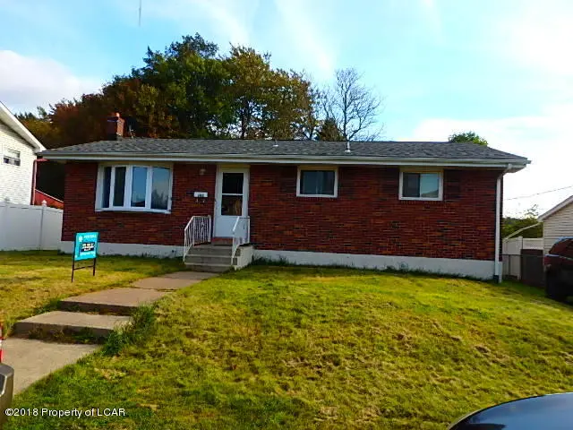 608 Carleton Avenue, Hazleton in Hazleton