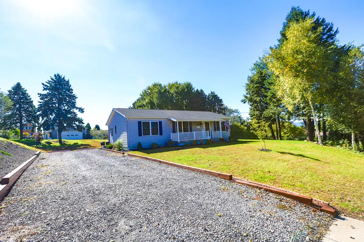 263 E Thomas Street, Wilkes-Barre in Wilkes-Barre