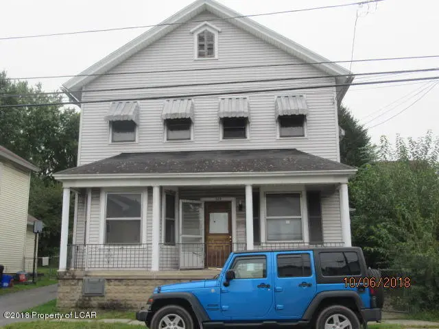 325 Prospect Avenue, Scranton in Scranton