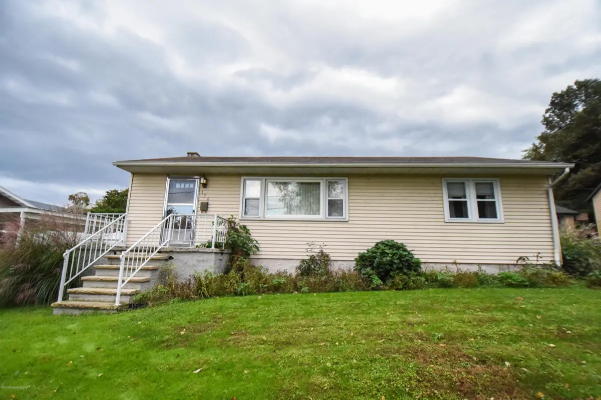 174 River Street, Pittston in Pittston