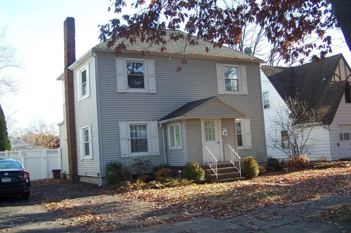 633 Meadowland Avenue, Kingston in Kingston