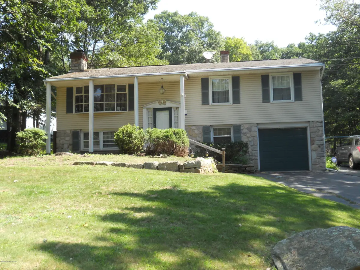 835 N Hunter Highway, Mountain Top in Mountain Top