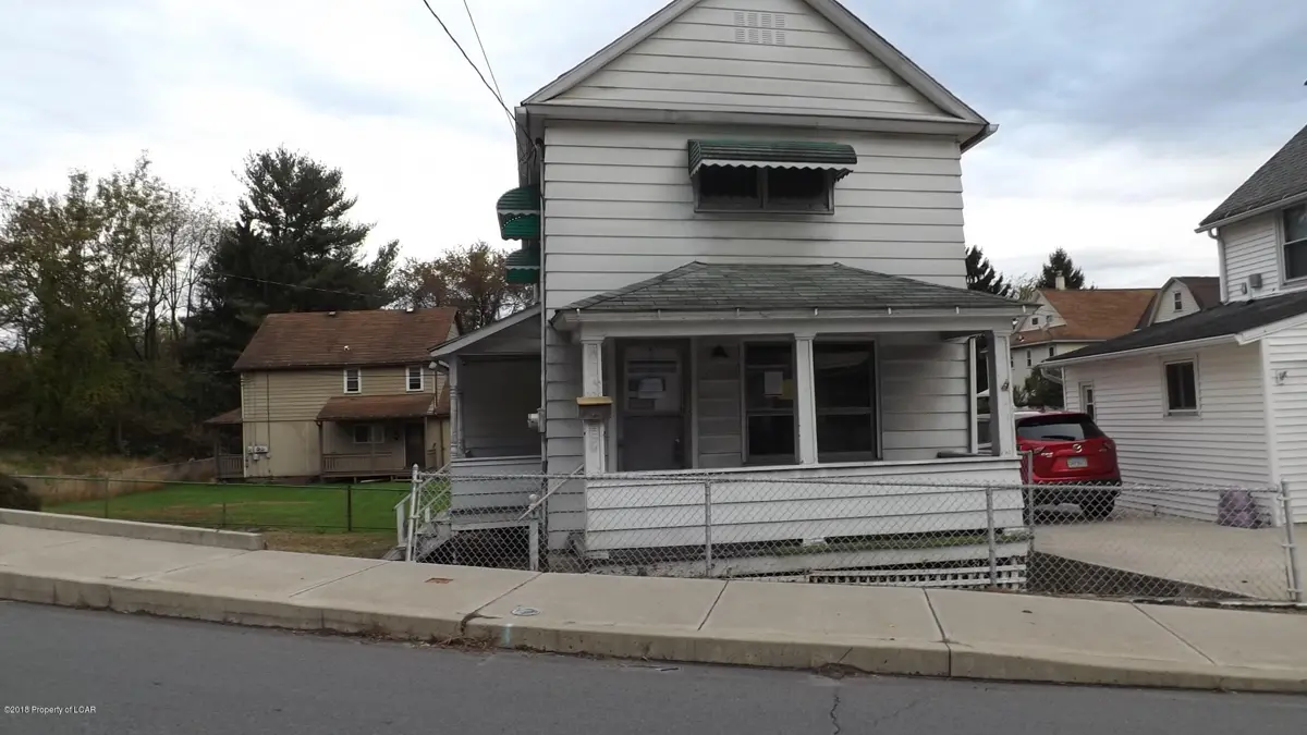 199 1st Street, Plains in Plains