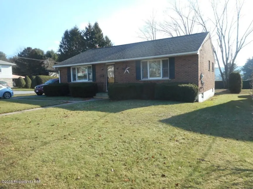 672 E Main Street, Weatherly in Weatherly