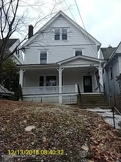 942 Woodlawn Street, Scranton in Scranton
