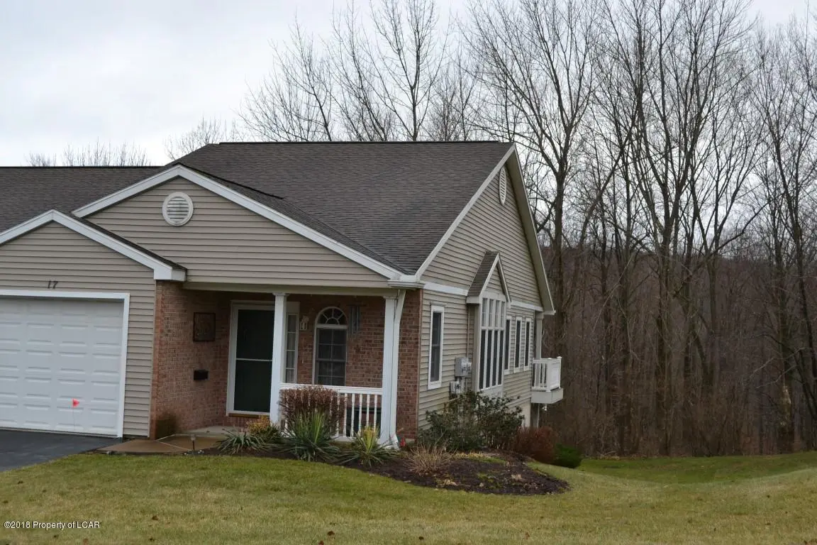 17 Parkland Drive, Clarks Summit in Clarks Summit