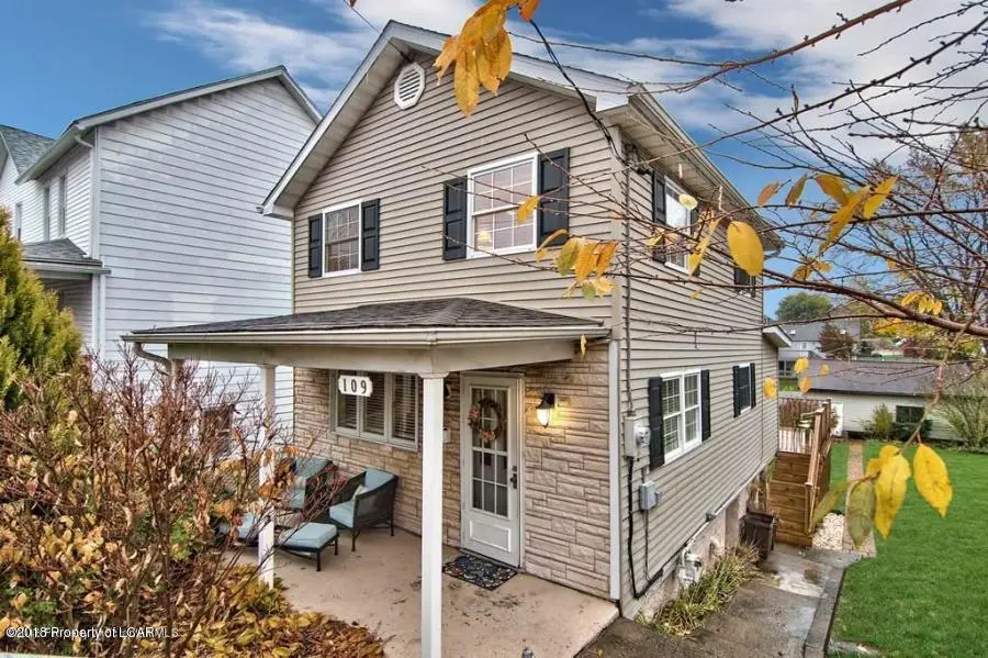 109 S Washington Street, Taylor in Taylor