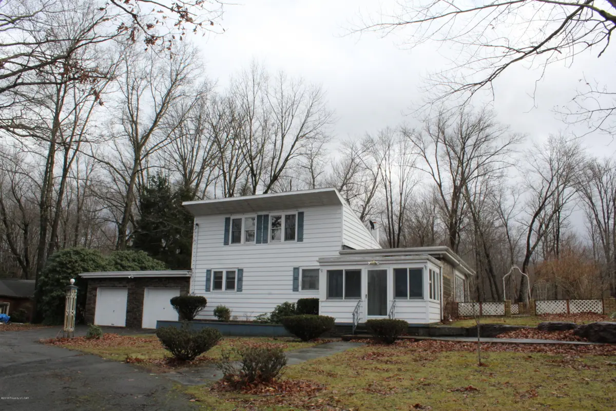 226 S Mountain Boulevard, Mountain Top in Mountain Top