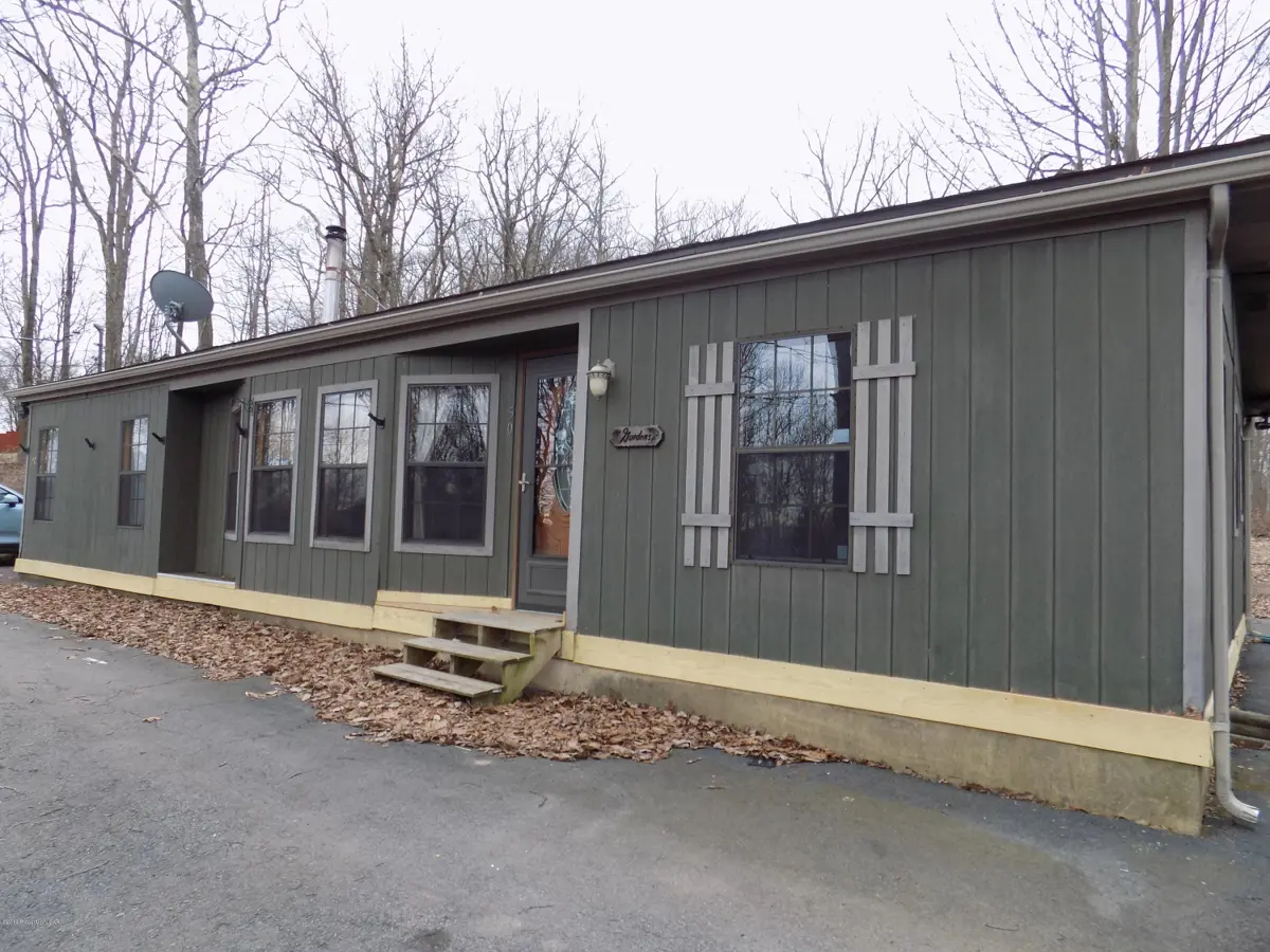 150 Hillary Drive West, Freeland in Freeland