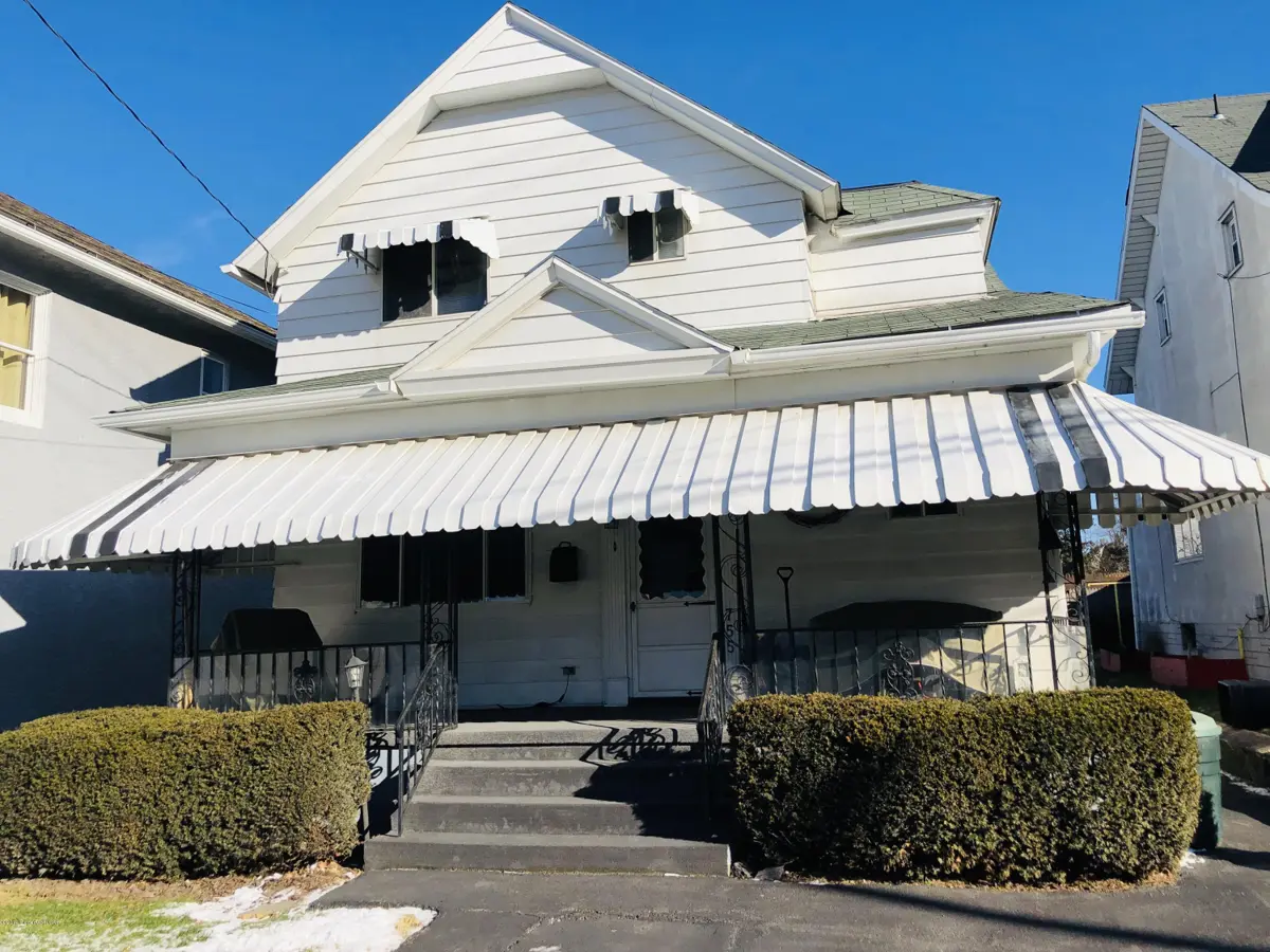 755 E Drinker Street, Dunmore in Dunmore