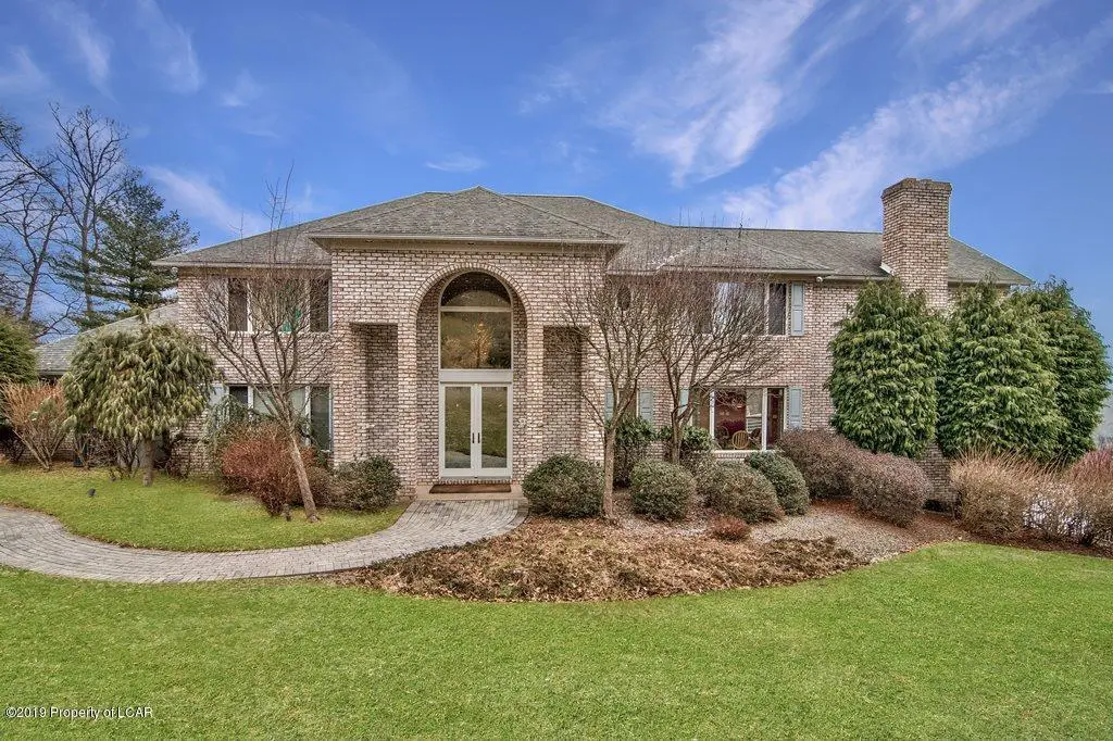 910 Lantern Hill Road, Shavertown in Shavertown