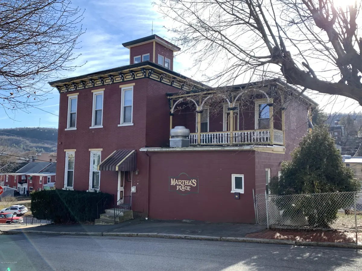 300 Lafayette Street, Tamaqua in Tamaqua