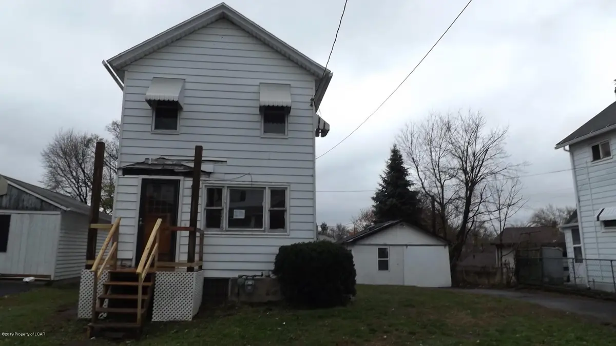 520 Hampton Street, Scranton in Scranton