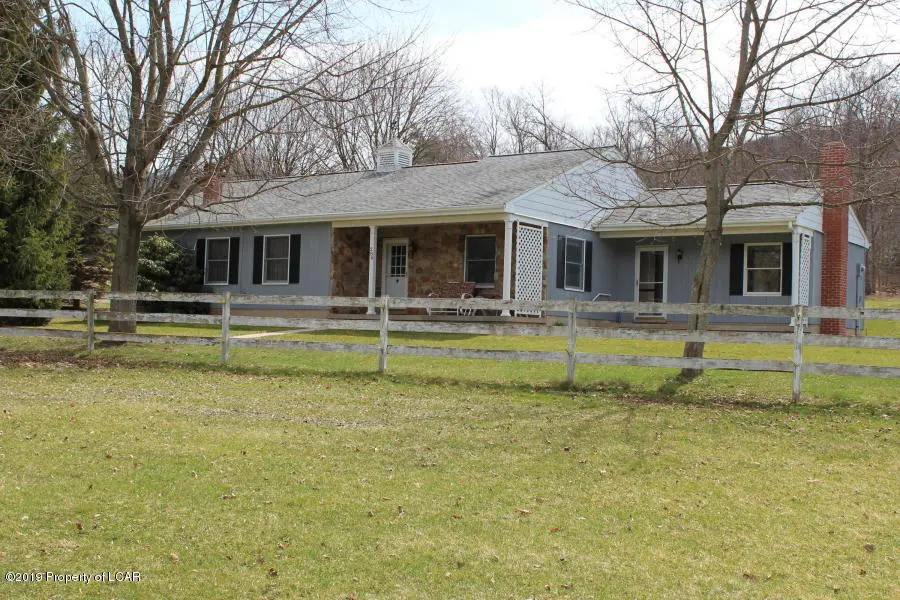 280 Berwick Hazleton Highway, Nescopeck in Nescopeck