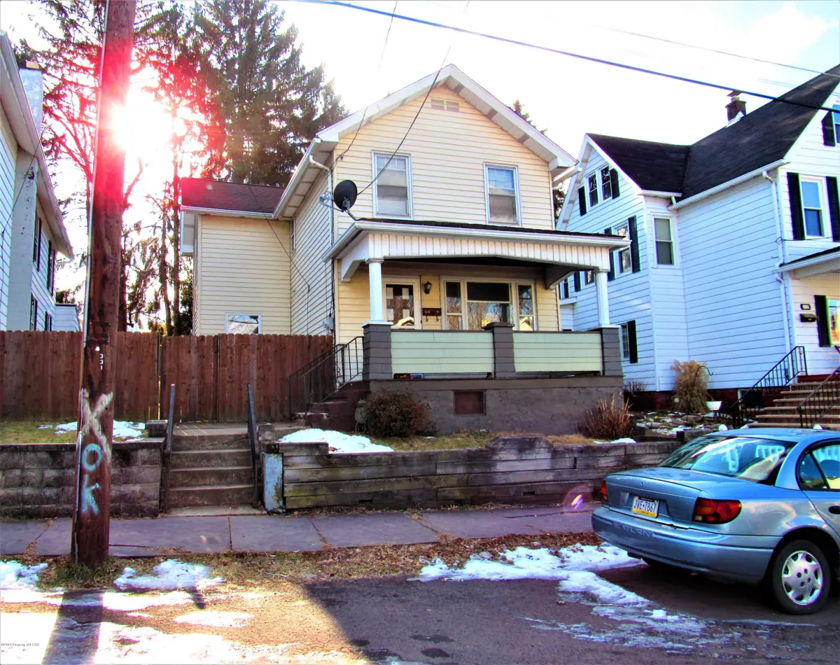 15 W Hartford Street, Ashley in Ashley