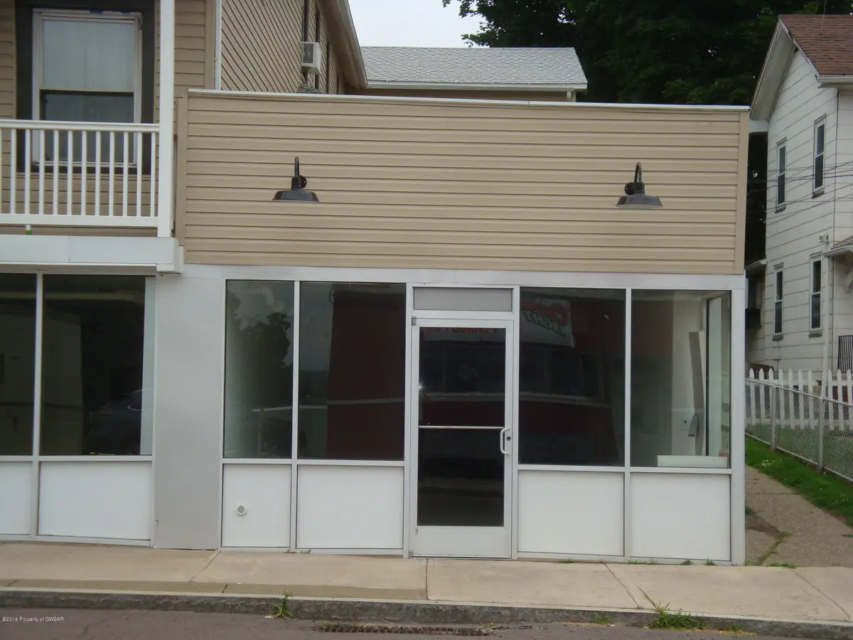 34 E CAREY Street, Plains in Plains