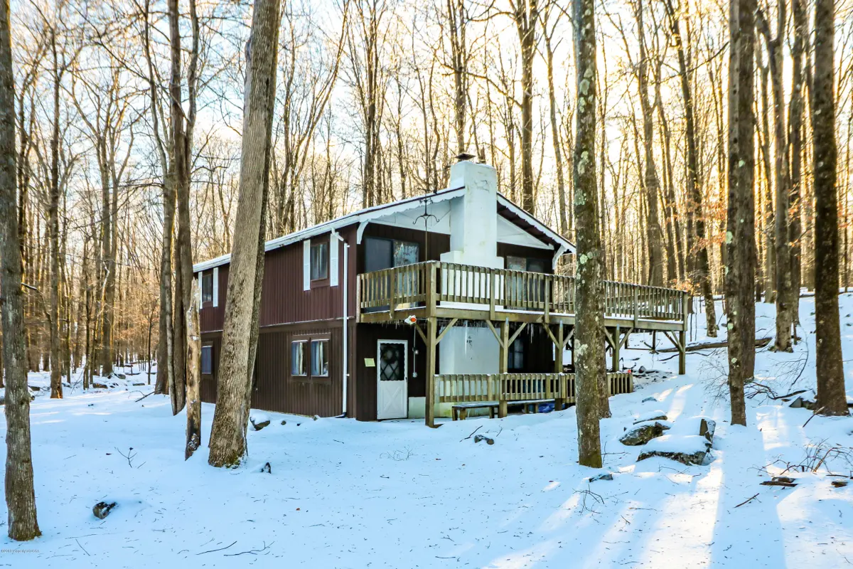 1827 Stag Run, Pocono Lake in Pocono Lake