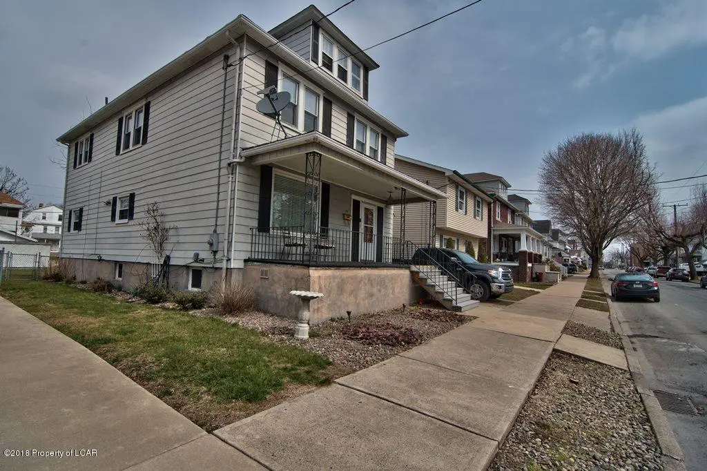 69 S Gates Avenue, Kingston in Kingston