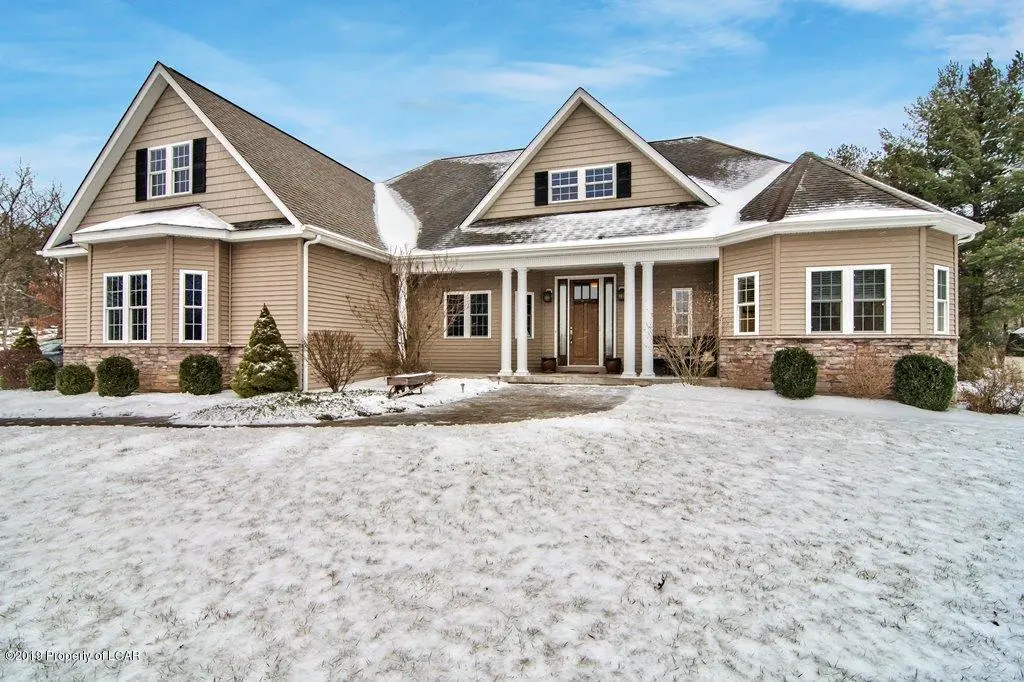 28 Ledge Court, Pittston in Pittston