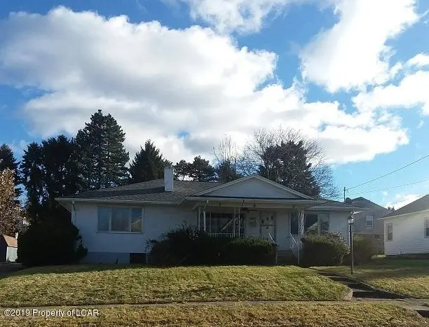 2407 Winfield Avenue, Scranton in Scranton