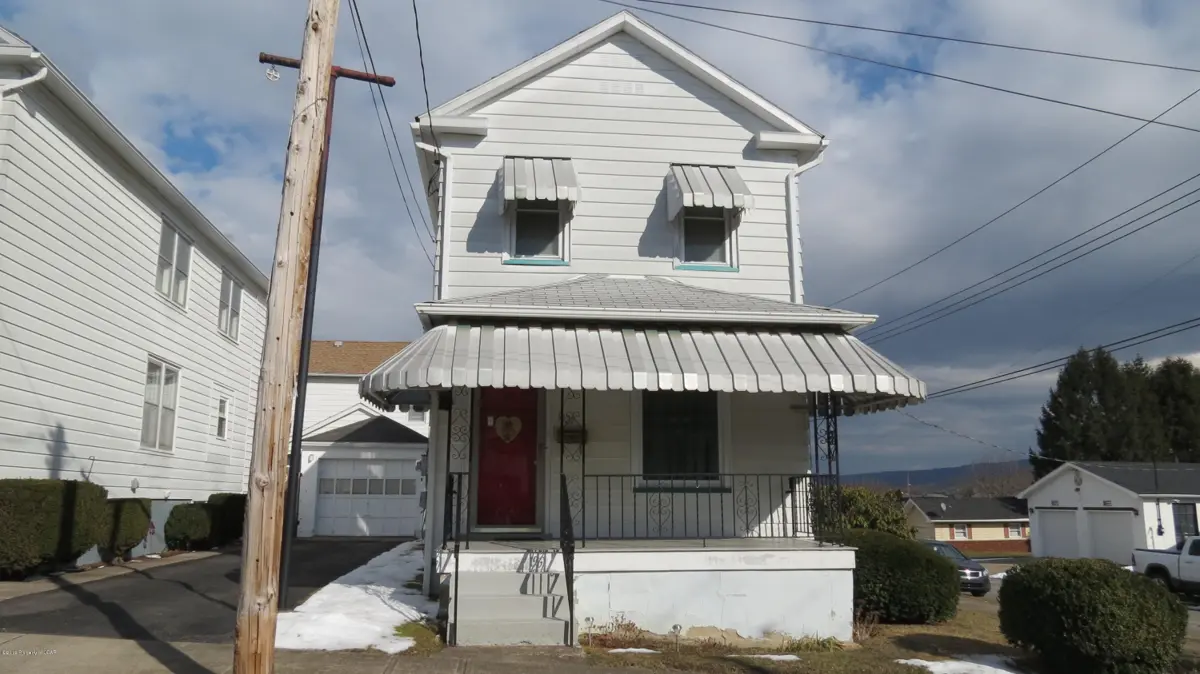 1027 College Street, Nanticoke in Nanticoke
