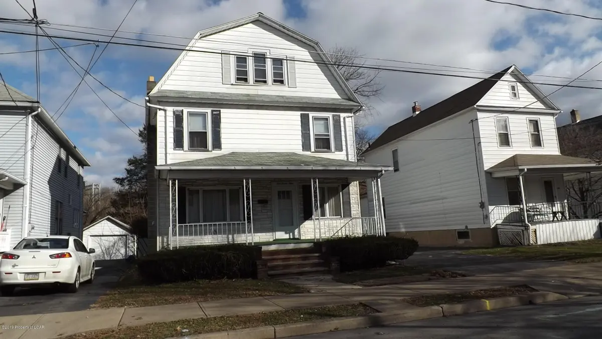 129 W Vaughn Street, Kingston in Kingston