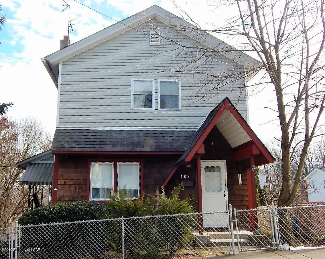 108 Hillside Avenue, Edwardsville in Edwardsville