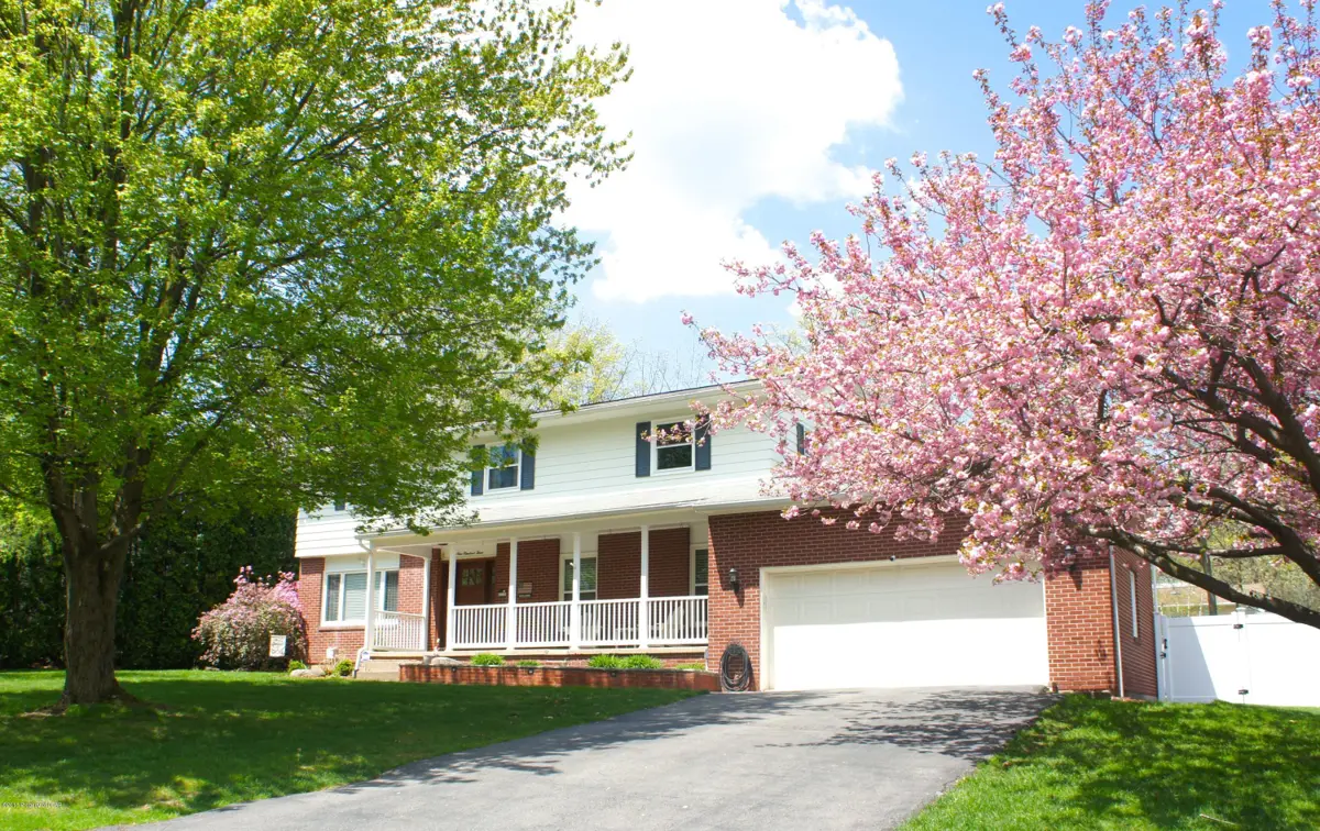 903 Aspen Drive, Mountain Top in Mountain Top