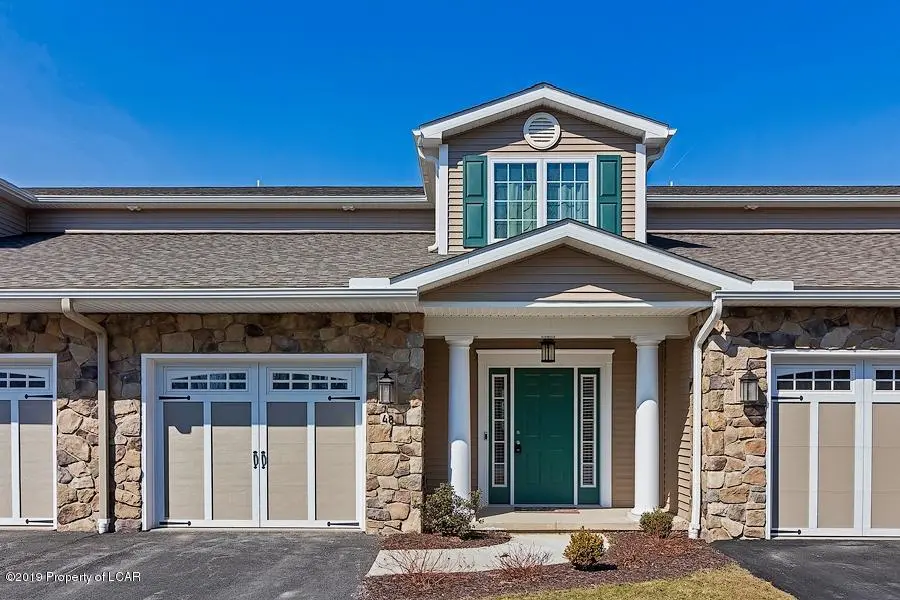 48 Wyndham Road, South Abington in South Abington