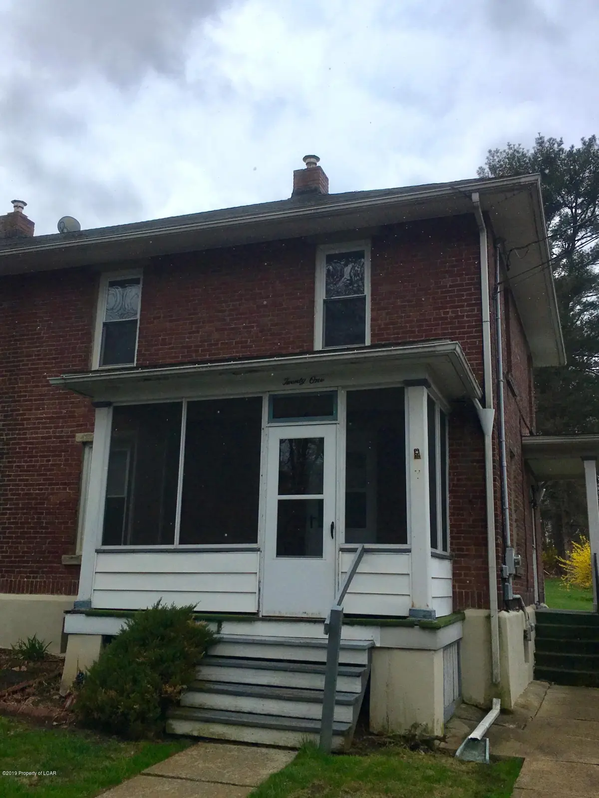 21 Loomis Park Road, Wilkes-Barre in Wilkes-Barre