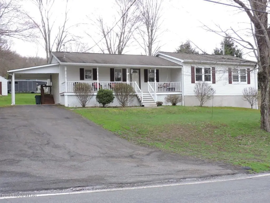 430 Reyburn Road, Shickshinny in Shickshinny