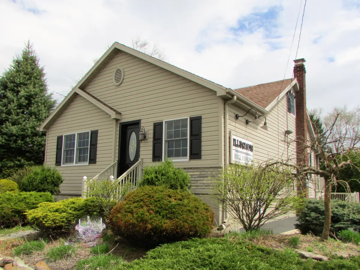1627 N Church Street, Milnesville in Milnesville