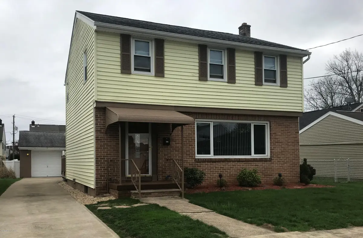 795 Floralon Drive, Kingston in Kingston