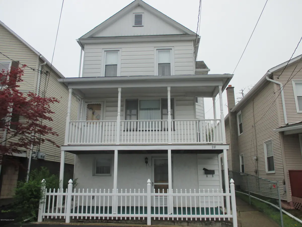 28 Warner Street, Plains in Plains