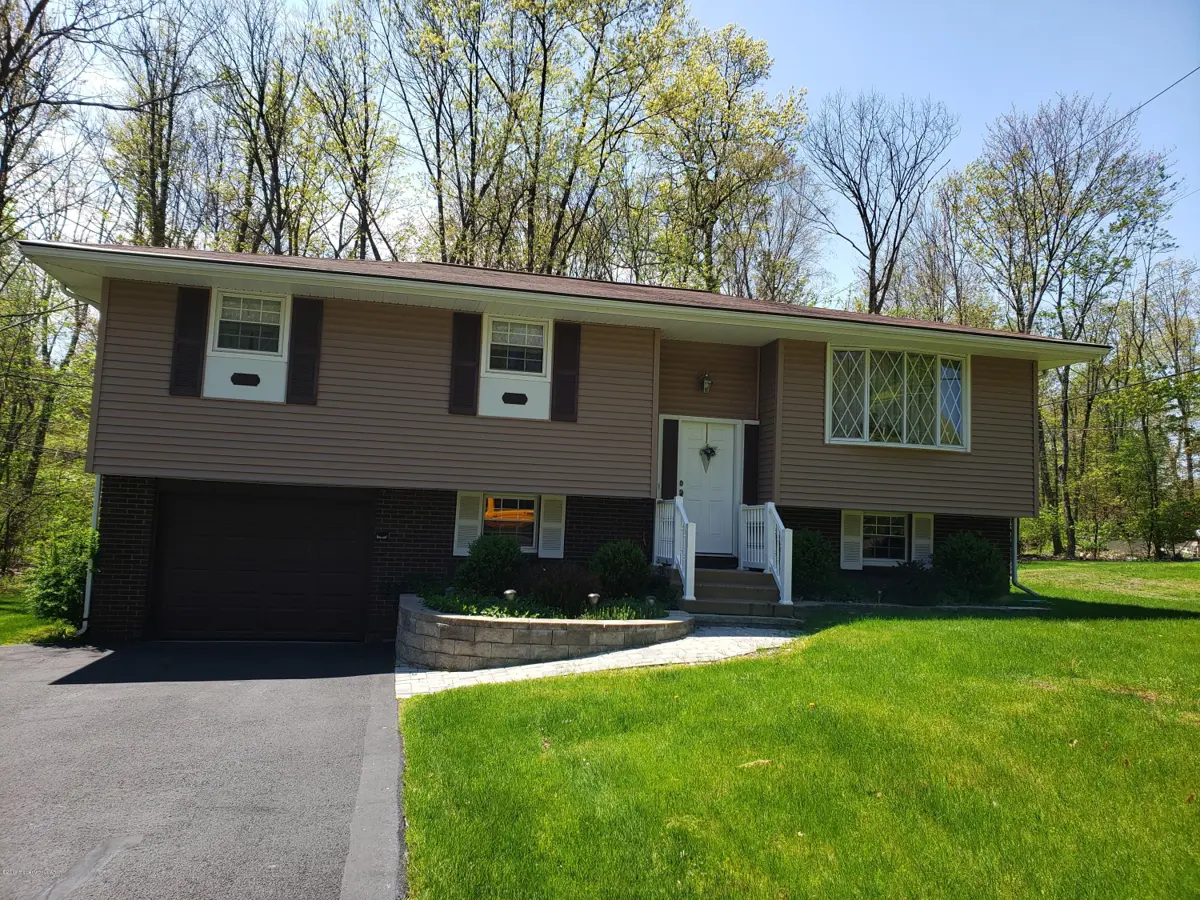 5 Red Coat Lane, Mountain Top in Mountain Top