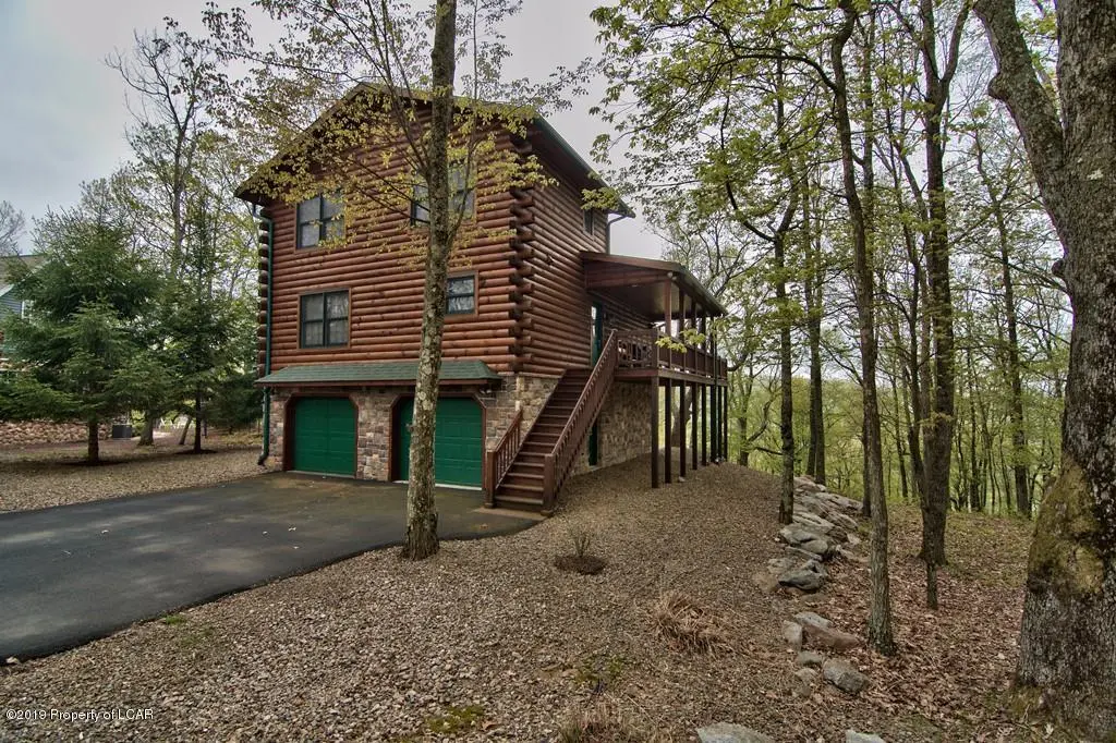 688 Turnberry Lane, Hazleton in Hazleton