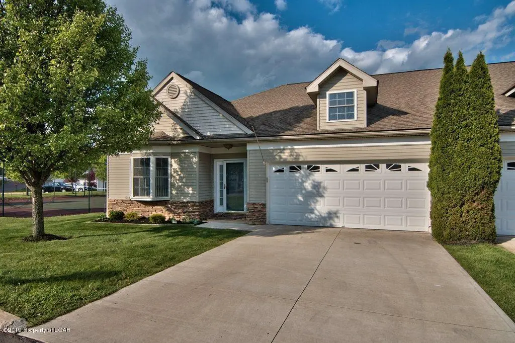 6 Willow Way, Dallas in Dallas