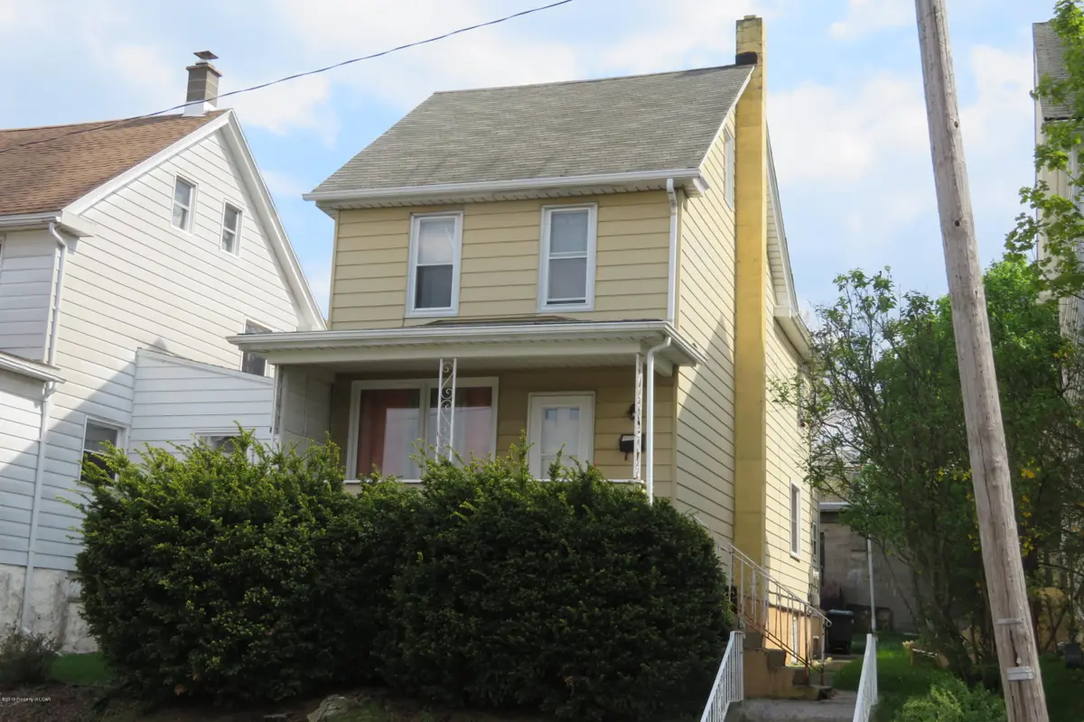 446 Kiefer Avenue, Hazleton in Hazleton