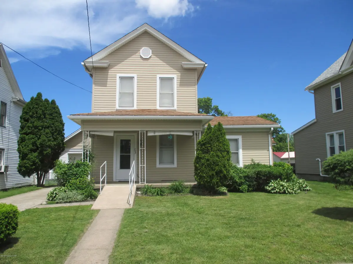 705 E 2nd Street, Nescopeck in Nescopeck