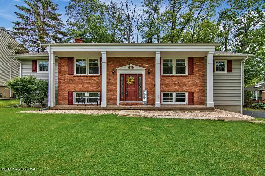 4 Wheatfield Lane, Mountain Top in Mountain Top